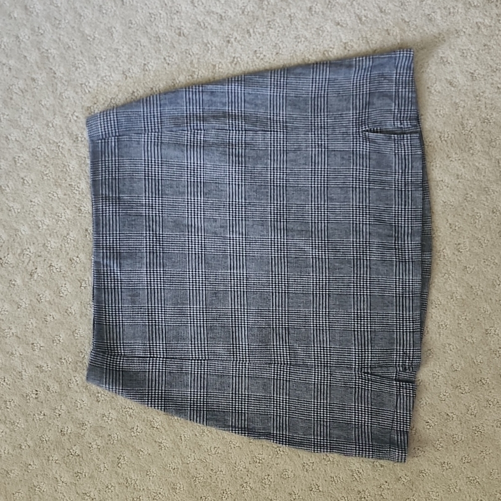 Brandy Melville plaid skirt
